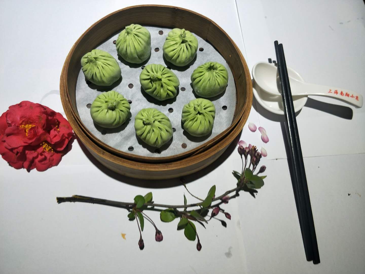 彩色小笼